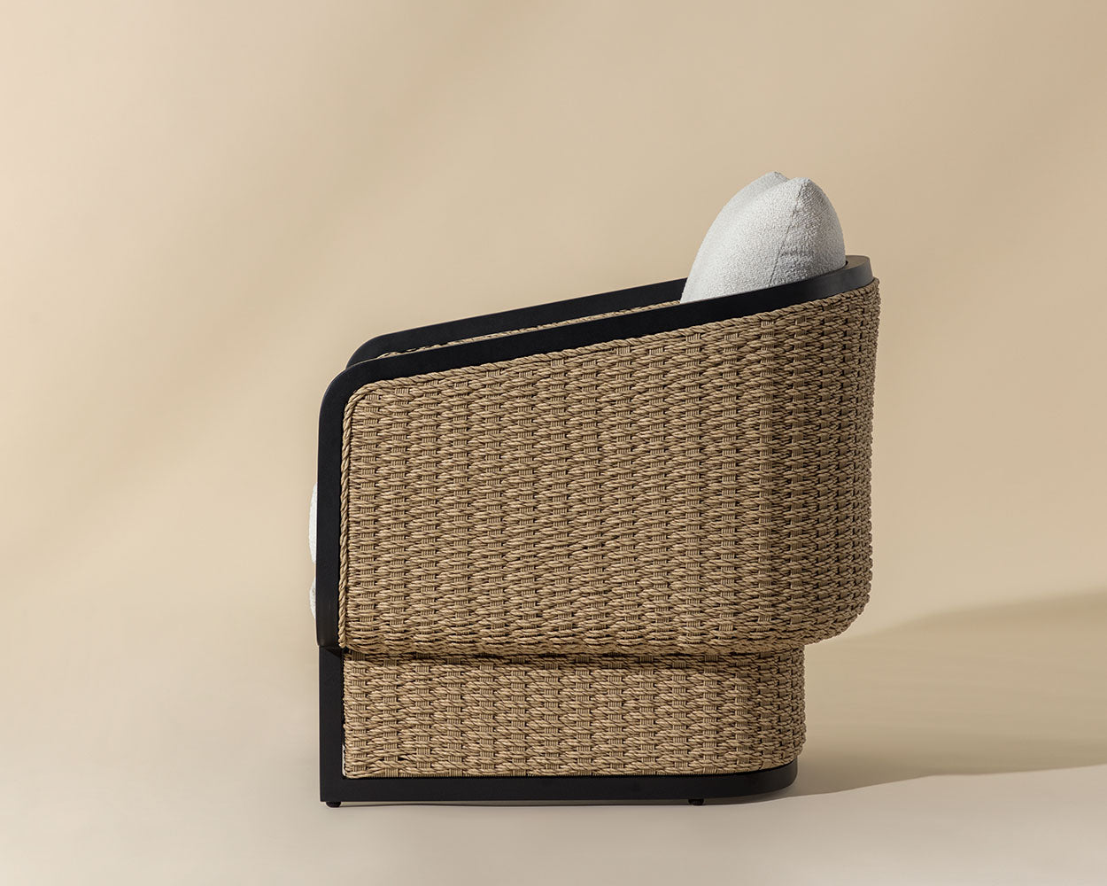 Olbia Lounge Chair