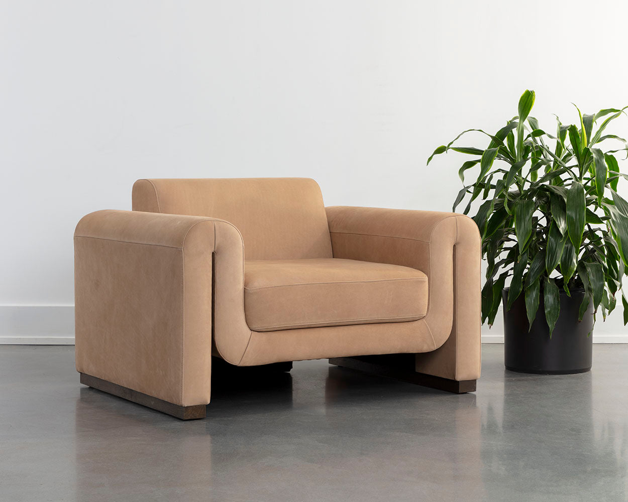 Romer Armchair