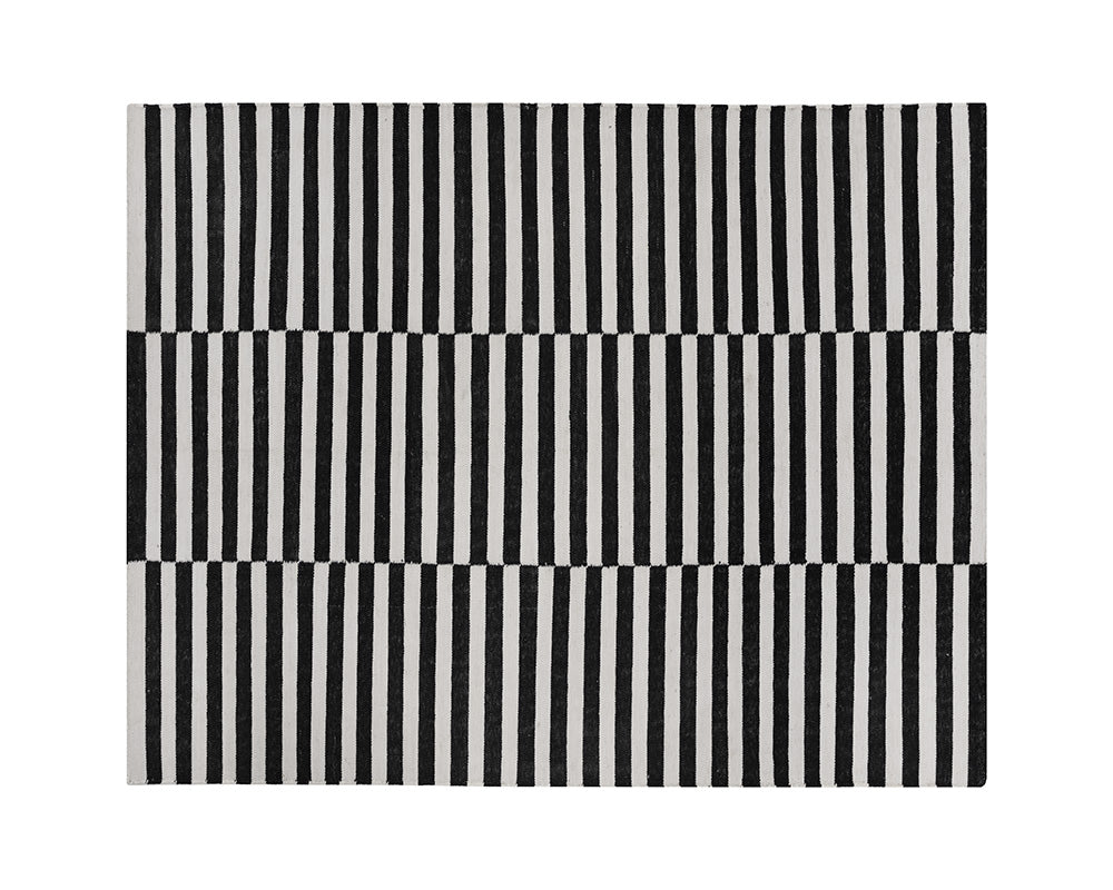 Zigby Hand-woven Rug - Black / Ivory Swatch