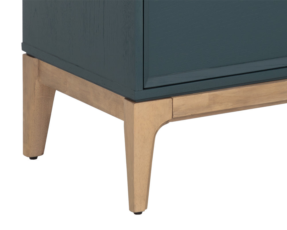 Rivero Highboard