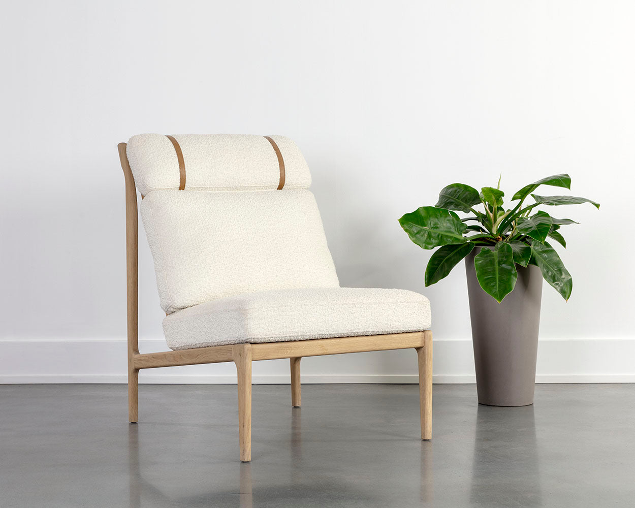 Elanor Lounge Chair - Light Oak