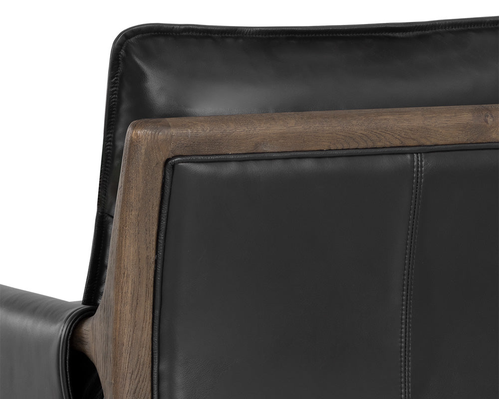 Mauti Armchair - Distressed Brown