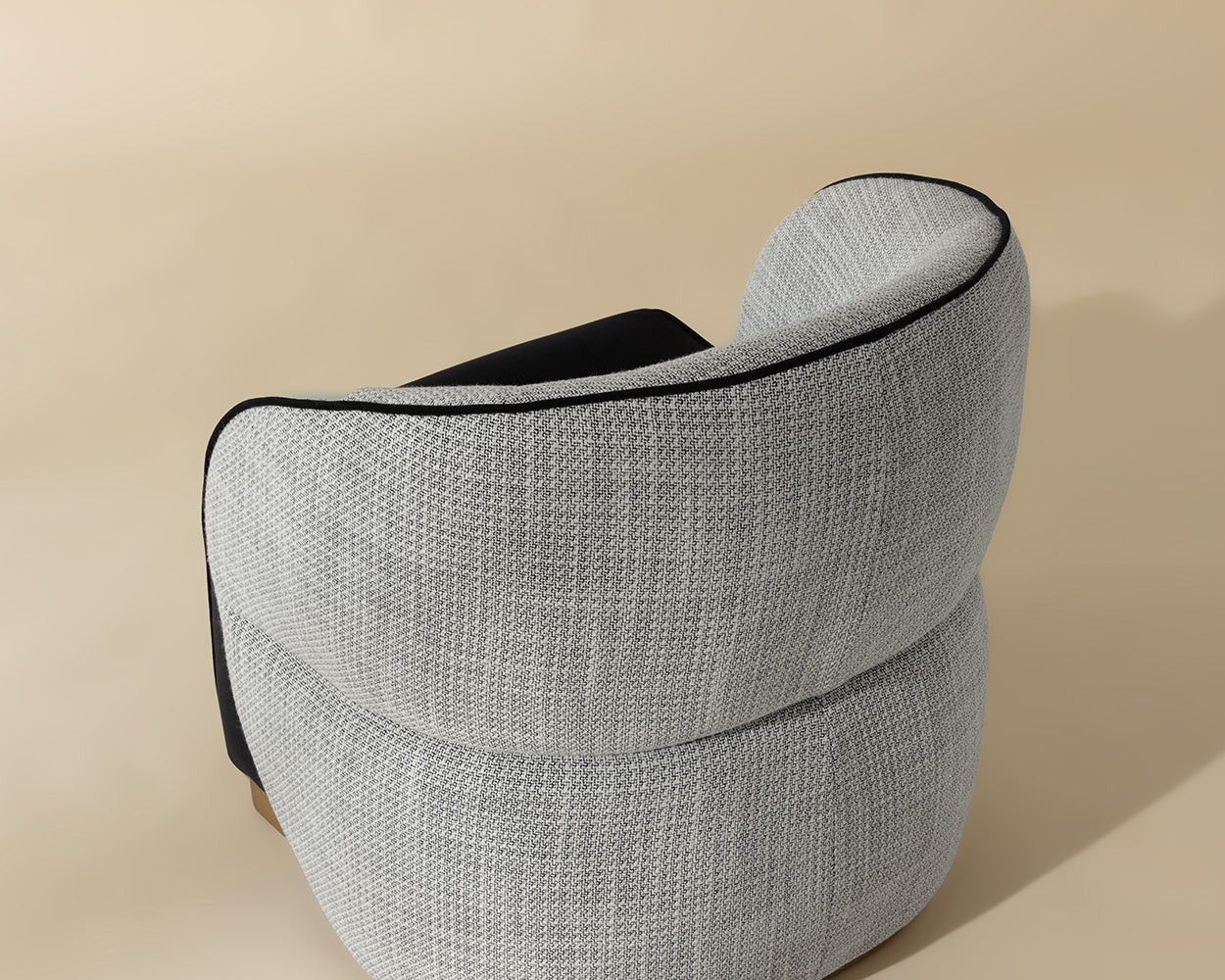 Fatina Lounge Chair