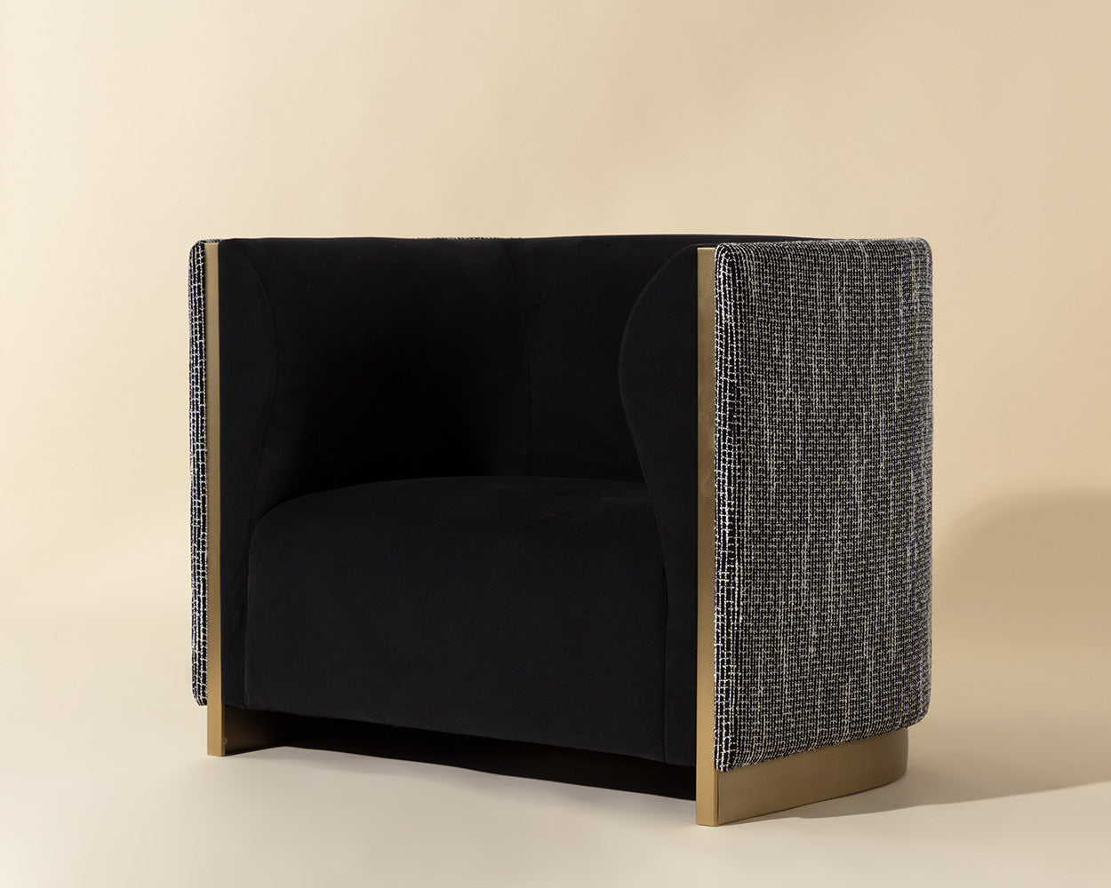 Larron Armchair