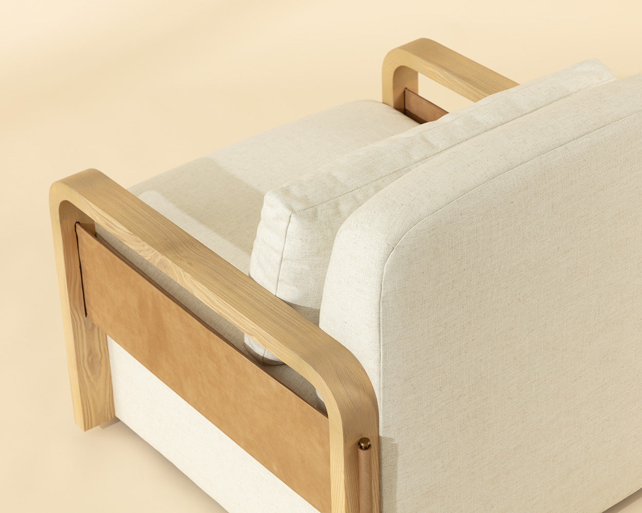 Otso Swivel Lounge Chair – Sunpan Trading & Importing, Inc.