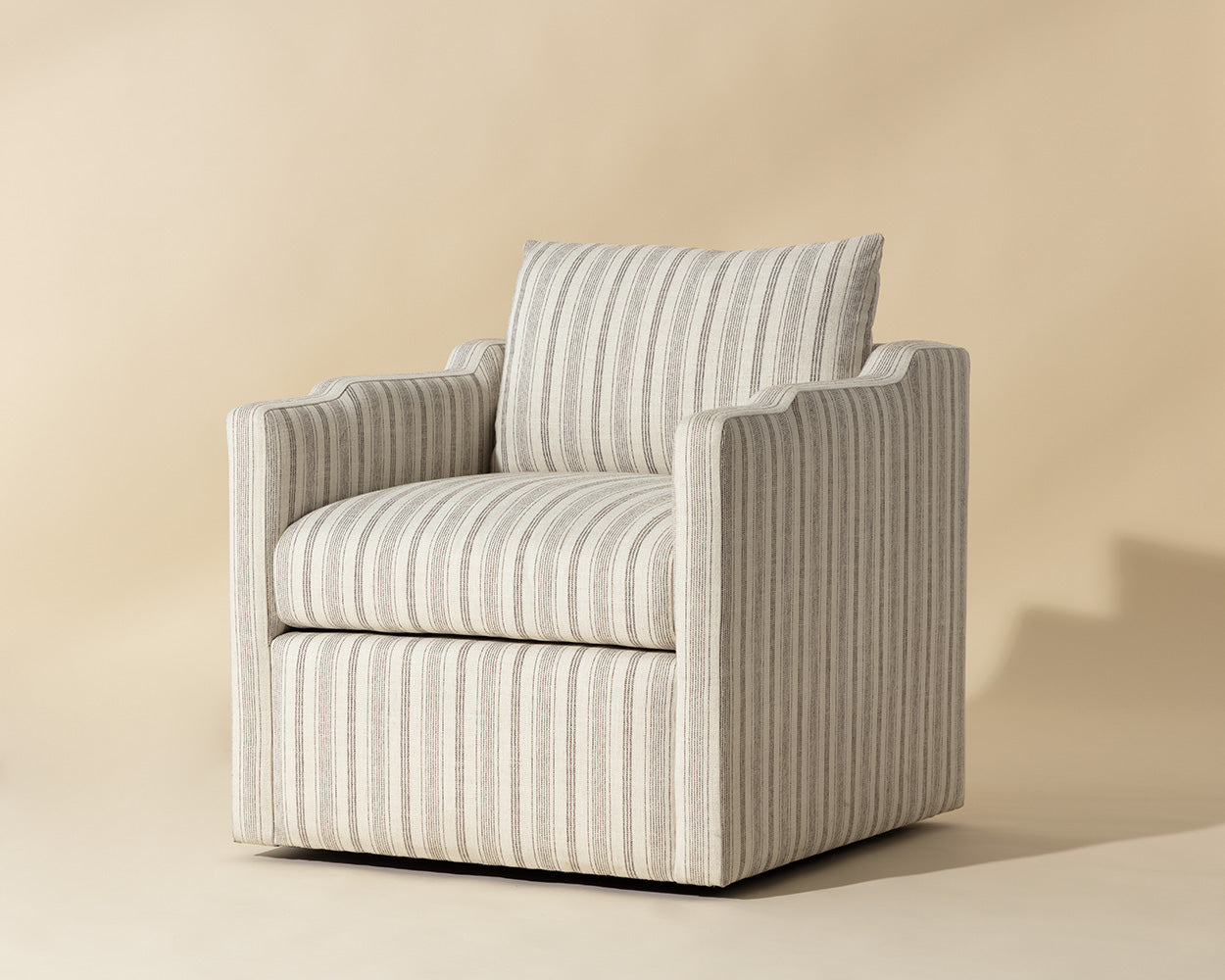 Roosevelt Swivel Lounge Chair – Sunpan Trading & Importing, Inc.