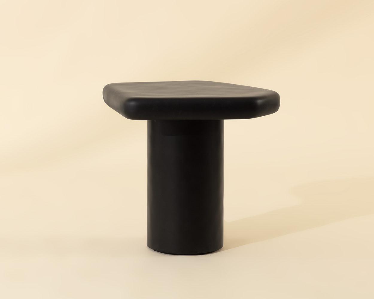 Detti End Table