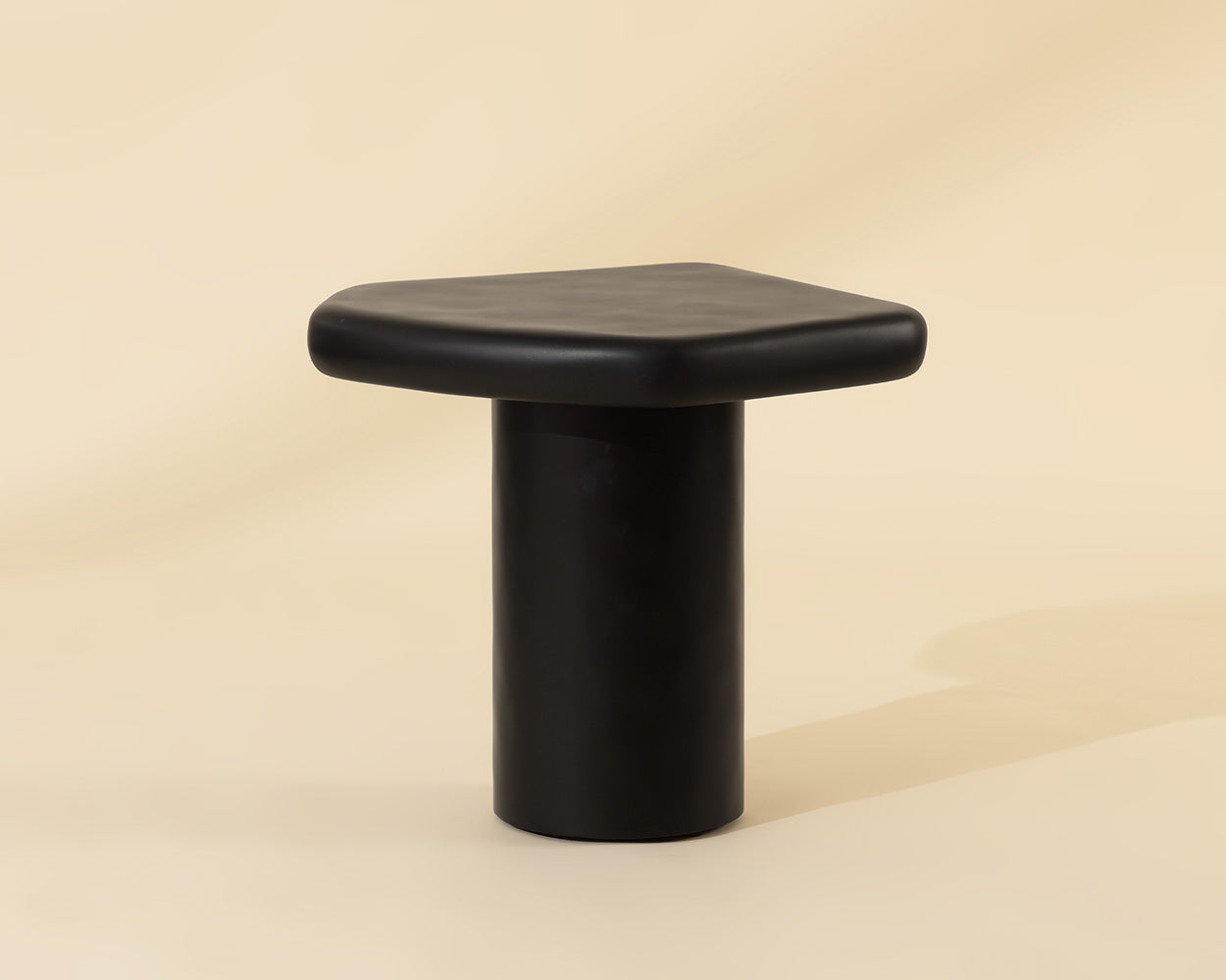 Detti End Table – Sunpan Trading & Importing, Inc.