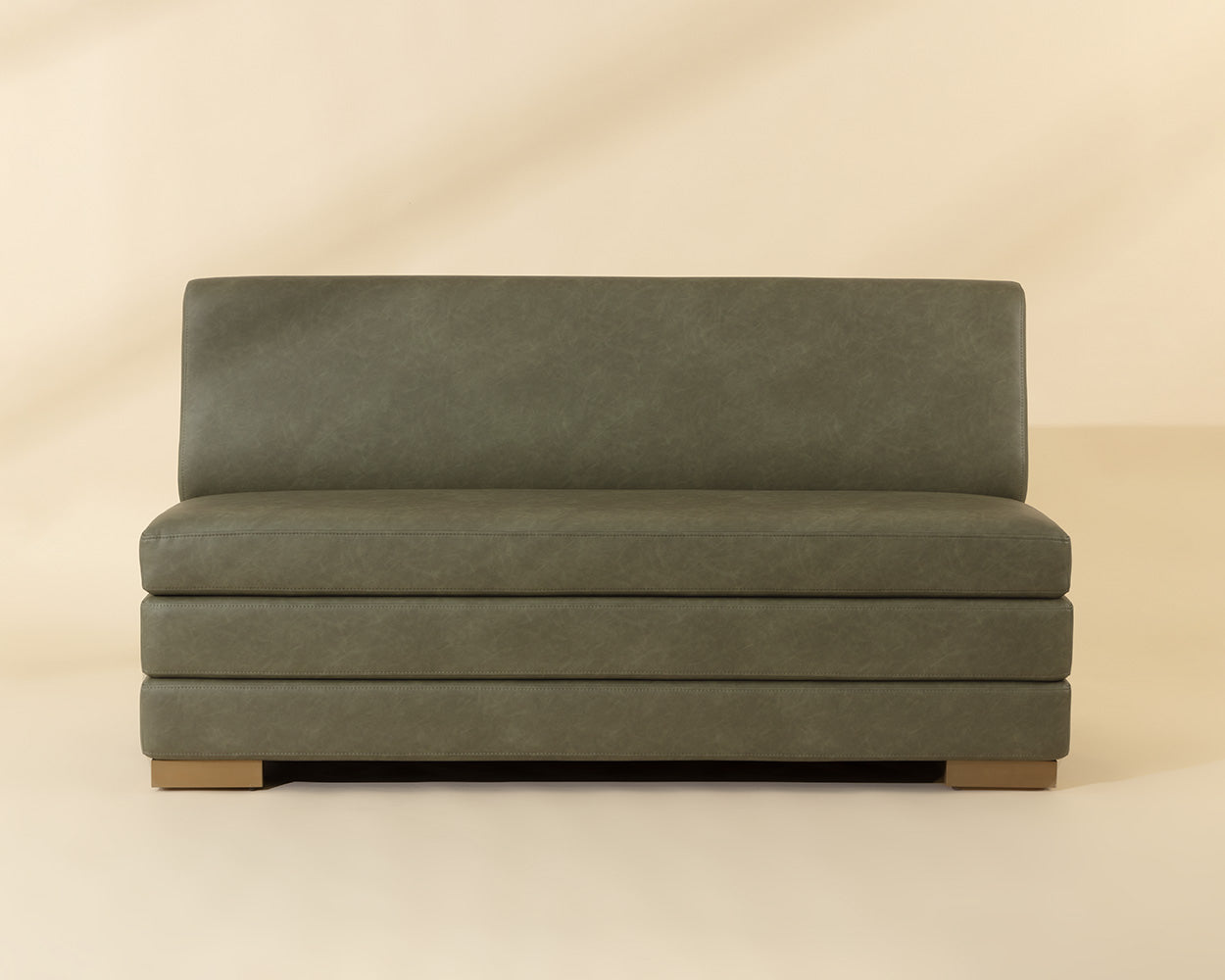 Radcliff Banquette – Sunpan Trading & Importing, Inc.