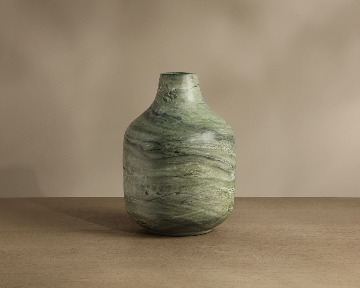 Elys Vase