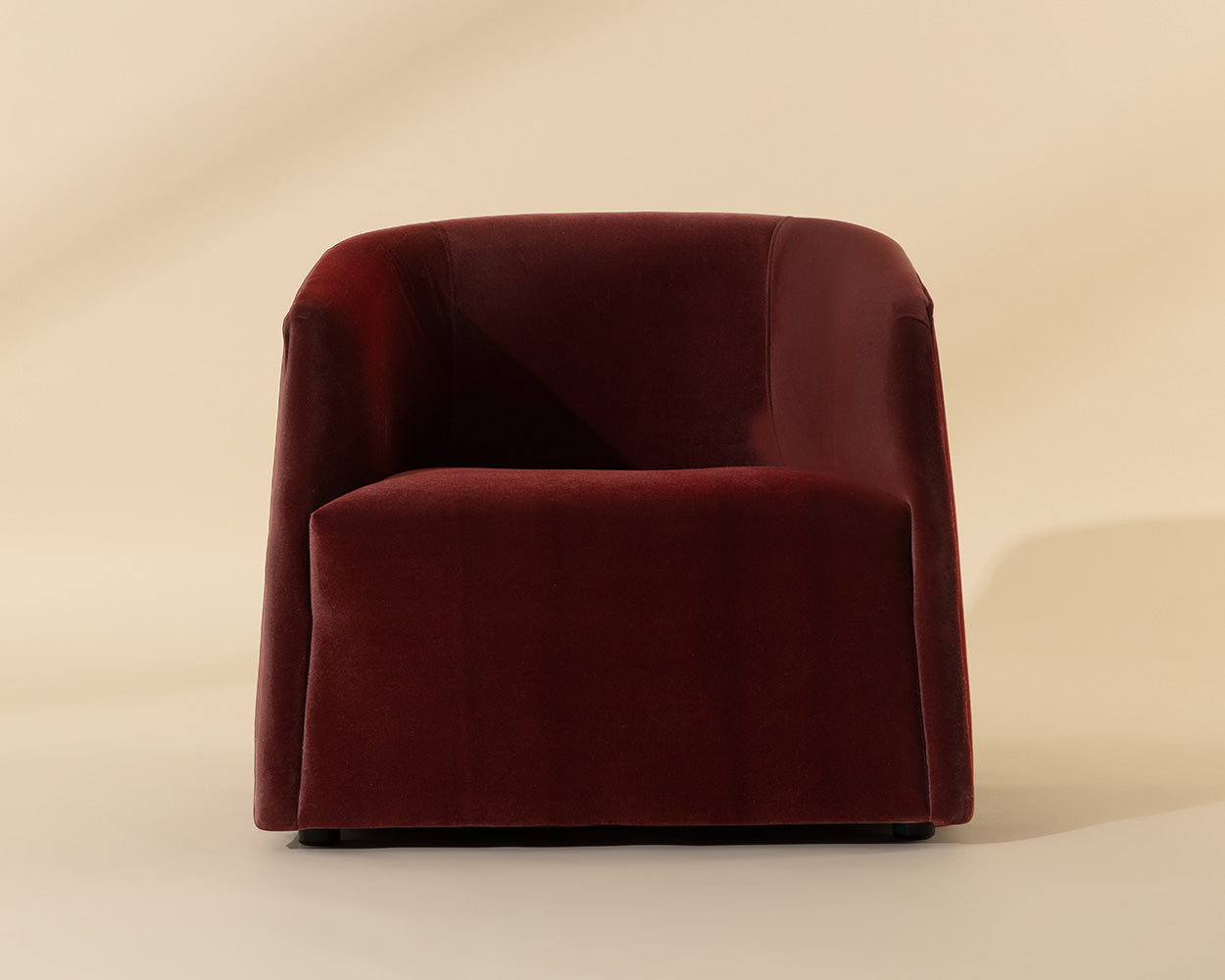 Serenade Lounge Chair – Sunpan Trading & Importing, Inc.