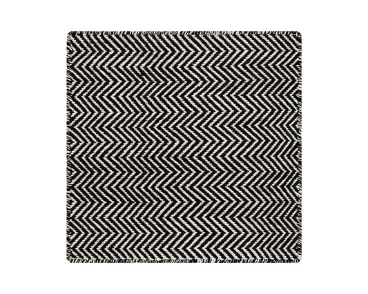 Cusco Hand-woven Rug - Black / White Swatch